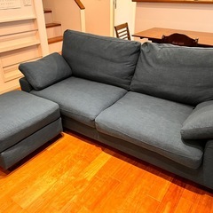 【半額以下】綺麗　NOCEブランド　3人掛けソファ　オットマン付きの画像