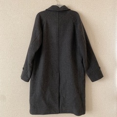 ユニクロ　チェスターコート　メンズのSサイズの画像