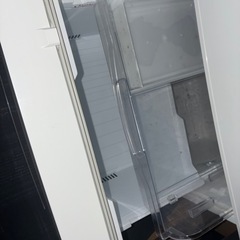 貴重な製氷器付き　三菱ノンフロン冷凍冷蔵庫 MR-C34Z-W 2016年製の画像