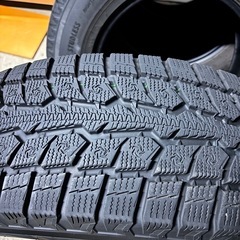 美品　TOYOスタッドレスタイヤ 18インチ JLラングラースタッドレス
の画像