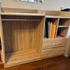 棚　ハンガー、引き出し収納つきの画像