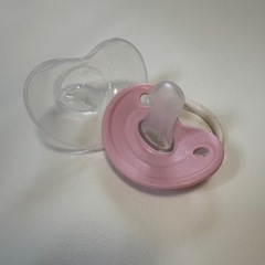 【美品】ピジョン おしゃぶり Fun Friends 0-3ヵ月 専用カバー付きの画像