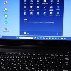 ②れ★バ無★定型コメントNG★i3★25H2★Win11★快速★富士通★A574/M★軽量★15.6インチ★Bluetooth、WiFi、カメラ、HDMI、DVDマルチ他多数★おまけOS＝ブル－レイ再生他、多数＝掲載画像参照★質問NG★記載文面参照★逆光撮影★返品不可★初回コメントでご希望日時が未記載時は既読スルー★決定者様のみお返事★24時間対応★お返事は可能な限り迅速★最大で12時間以内の画像