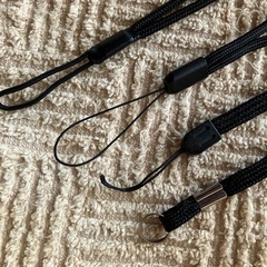ストラップ　4本　ブラック　新品2、中古2の画像