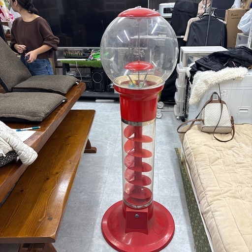 ガチャガチャ　店舗　カプセルトイ