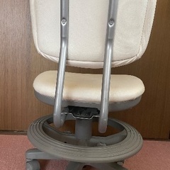 回転椅子の画像