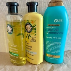 ［お取引中］シャンプーリンスボディソープ＋Bath & Body Worksセットの画像