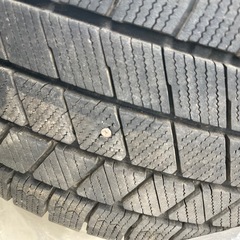 ブリヂストン スタッドレスタイヤ BRIDGESTONE バリ溝 VRX3 ブリザック205/60/16   22年の画像