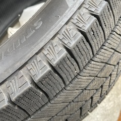 ブリヂストン スタッドレスタイヤ BRIDGESTONE バリ溝 VRX3 ブリザック205/60/16   22年の画像