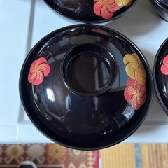 梅の花柄蓋付きお椀9点の画像