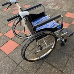 車椅子の画像