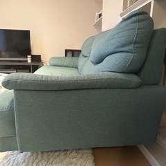 ニトリ3人掛けソファの画像