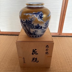 九谷焼　花瓶の画像