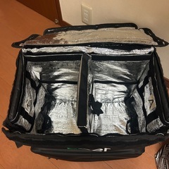 美品 Uber Eats 公式　配達用バッグ 大容量の画像