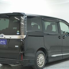 🌟頭金0円でお乗りいただけます❗❗🚙🌟トヨタ ヴォクシー　ハイブリッド 　Ｖの画像