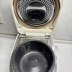 炊飯器の画像