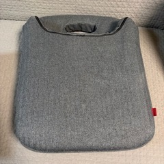 折りたたみ座椅子 コンパクトの画像