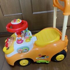 値下げ　アンパンマン よくばりビジーカー 押し車の画像