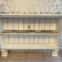 キャビネット　食器棚　飾り棚　コレクション　食器収納に　ハンドメイド　ホワイトインテリアの画像