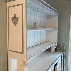 キャビネット　食器棚　飾り棚　コレクション　食器収納に　ハンドメイド　ホワイトインテリアの画像