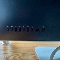 iMac 21.5インチの画像