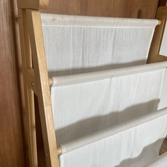 ニトリ　絵本棚　キッズブックラック(キッピ NA)の画像