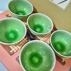 美濃焼　瀬戸焼　愛陶窯　緑彩　煎茶揃　素晴らしい貫入　直径9.5㎝　高さ5.2㎝の画像