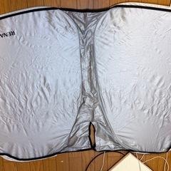 カングー1のトノボード、サンシェードの画像