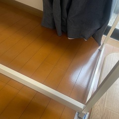 組み立て式デスク の画像