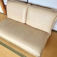 二人掛けソファの画像