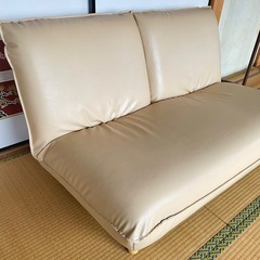 二人掛けソファの画像