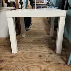 サイドテーブル🌈IKEA🌼ラックLACK長さ55cm幅55cm高さ45cm最大荷重25㎏正方形イケア白ホワイトの画像