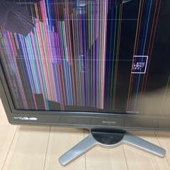 【液晶割れ】シャープ32型液晶テレビの画像
