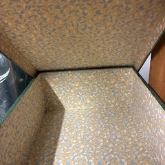 昭和レトロ　ブリキ衣装ケースの画像