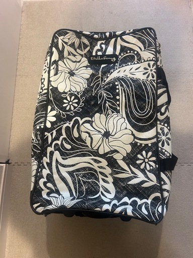 ビラボンスーツケース！