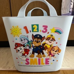 パウパトロールの大きいバスケットの画像