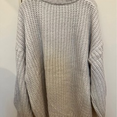 【新品】オーバーニットの画像