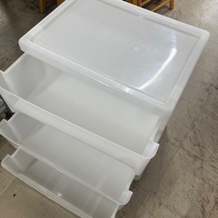 I2511-626 3段収納チェスト コロ付き 中古の画像