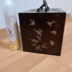 購入希望者様とやり取り中。木製小箱(３段引き出し)の画像
