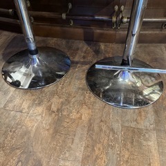 昇降式
カウンターチェアの画像