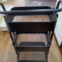 ★リユースのサカイ水戸店★  キャスター付きワゴン ブラック H85×D35×W42.5 クリーニング済み MT6384の画像