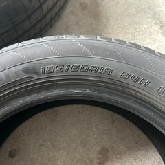 ダンロップ　タイヤ4本185/60/15の画像