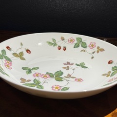 WEDGWOOD WILD STRAWBERRY 皿の画像