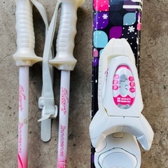 ジュニアスキーセット130センチ　
ポール、靴、ブーツカバー付きの画像