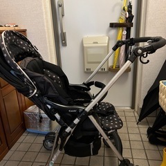コンビ　ベビーカーの画像