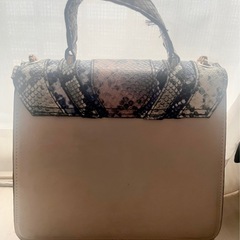 【キャバクラドレス専門店購入】チェーン付きハンドバッグの画像