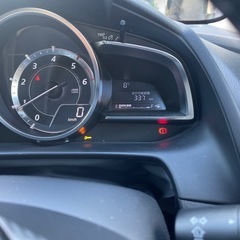 ⭐️ マツダ デミオ AWD ― 光の角度で色が変わる特別ボディカラー・機関好調 ⭐️の画像