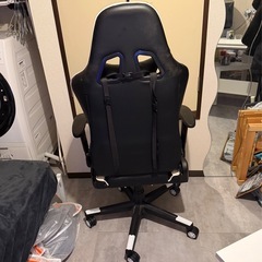 ゲーミングチェアの画像