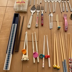 カトラリーまとめ売り　スプーン　フォーク　箸　マドラーなどの画像