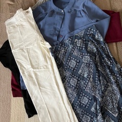 トップスズボンスカート7点200円の画像